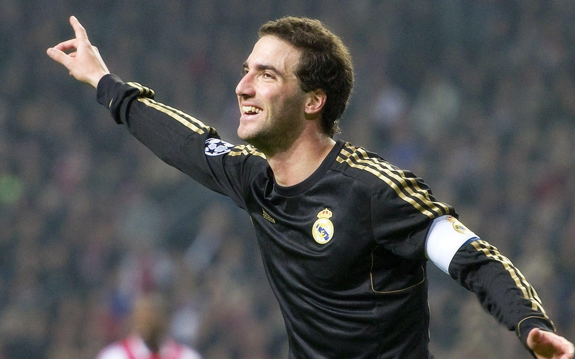 梅州客家,拼到抽筋也难逃降级区,中超生存战背后的经济困局